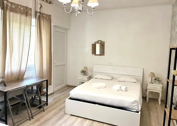 A Quattro Passi Da Πανσιόν 4*
