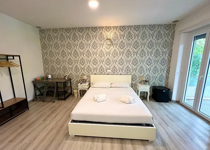 Πανσιόν A Quattro Passi Da 4*